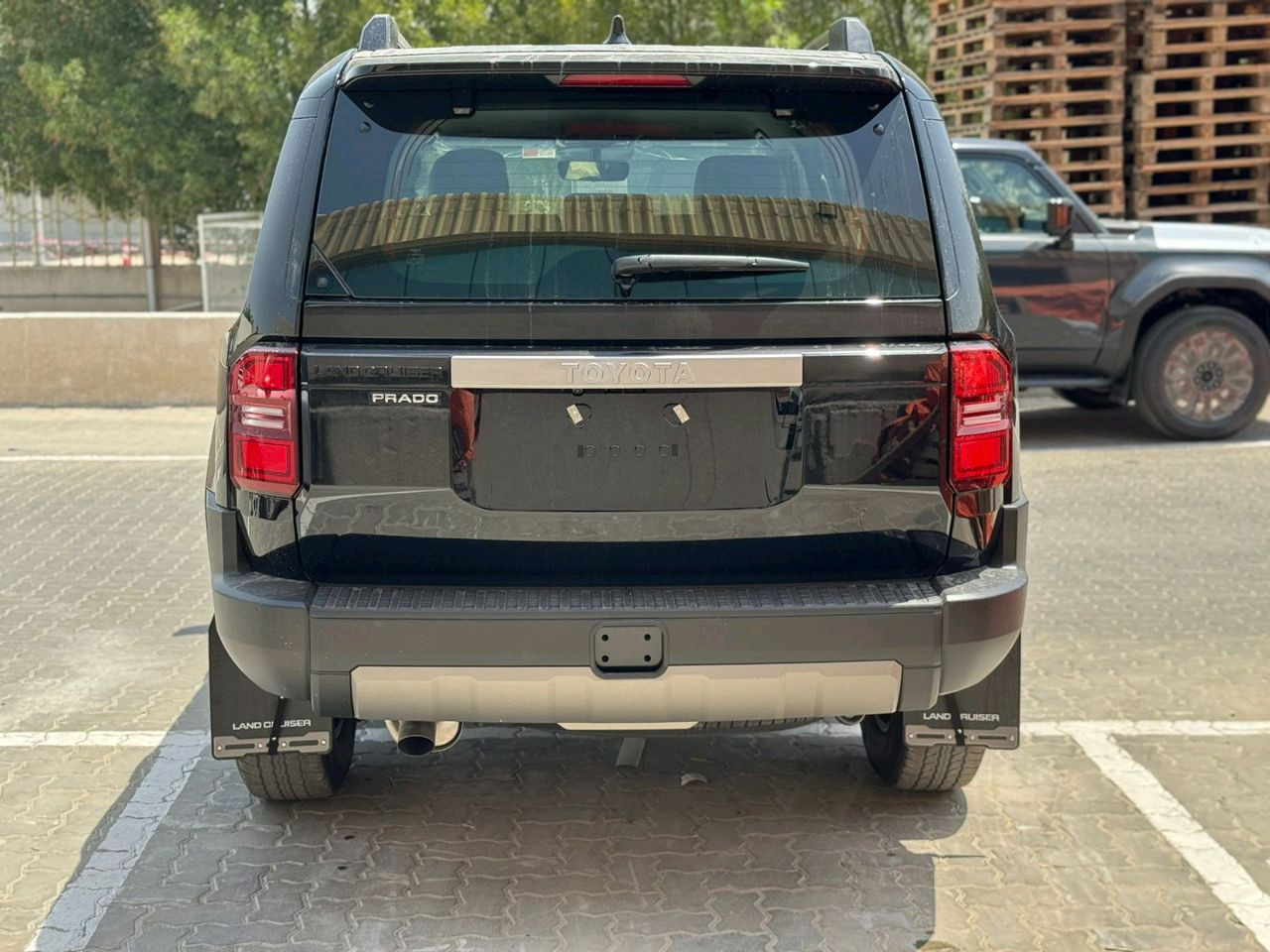 Toyota Prado - Image 3