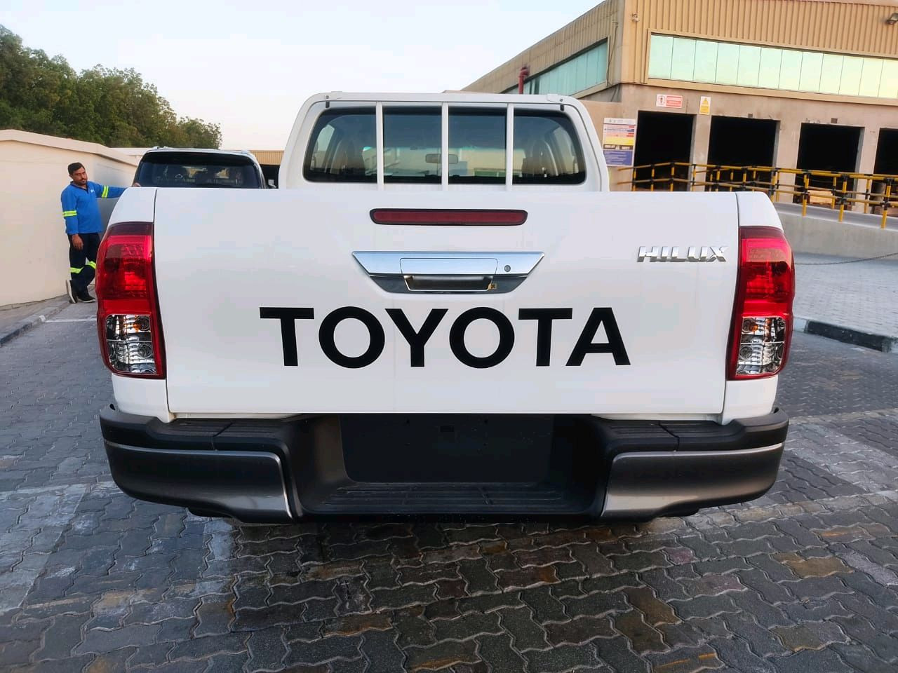 Toyota Hilux - Image 4
