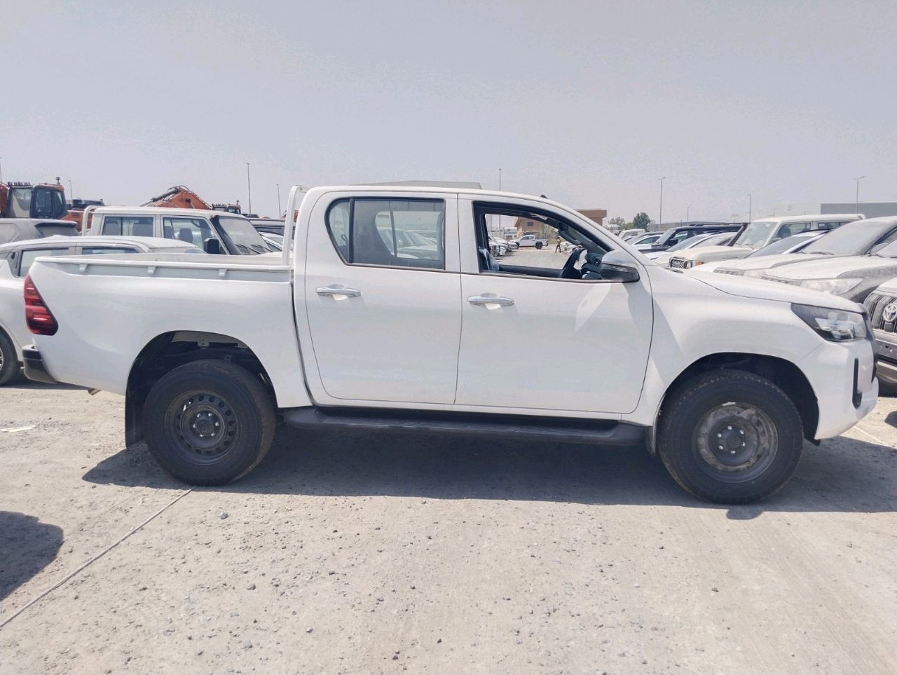 Toyota Hilux - Image 3