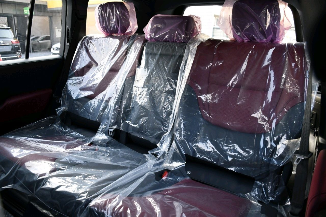 Toyota Land Cruiser - Image 8