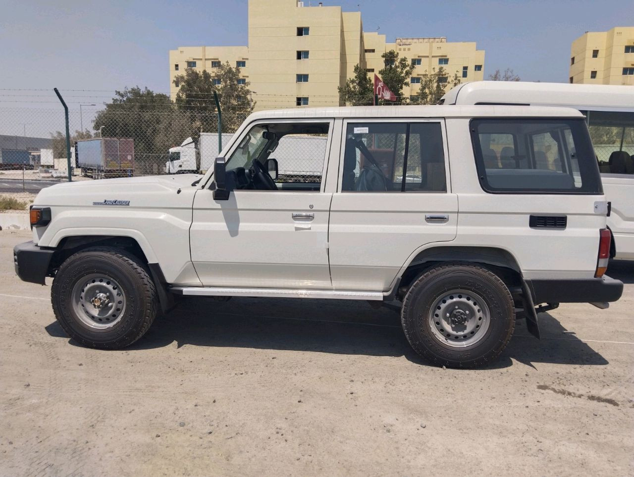 Toyota Land Cruiser - Image 4