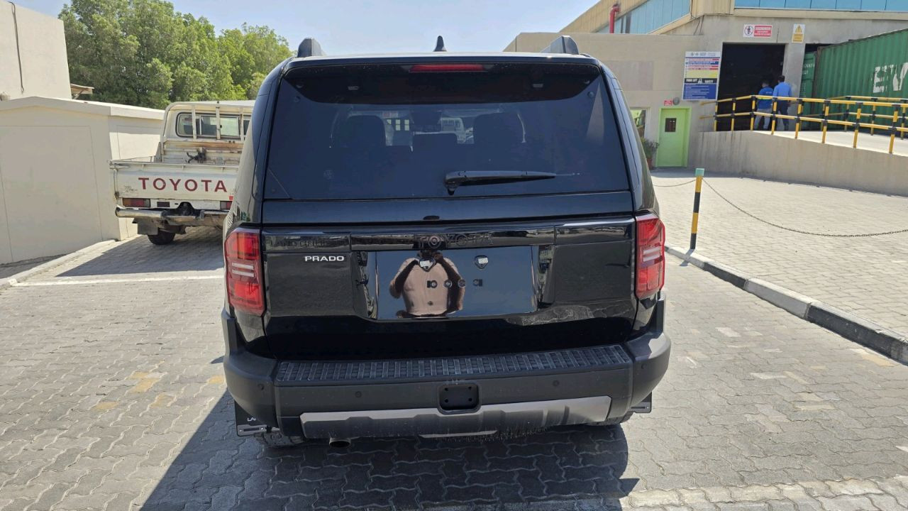 Toyota Prado - Image 4