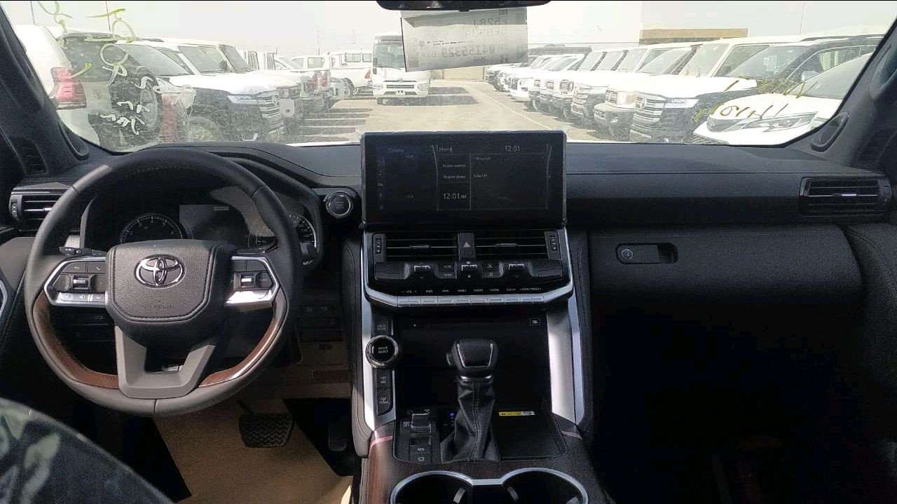 Toyota Land Cruiser - Image 8