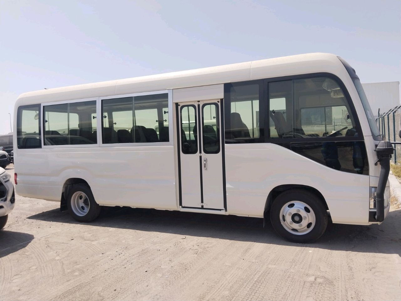 Toyota Coaster - Image 7