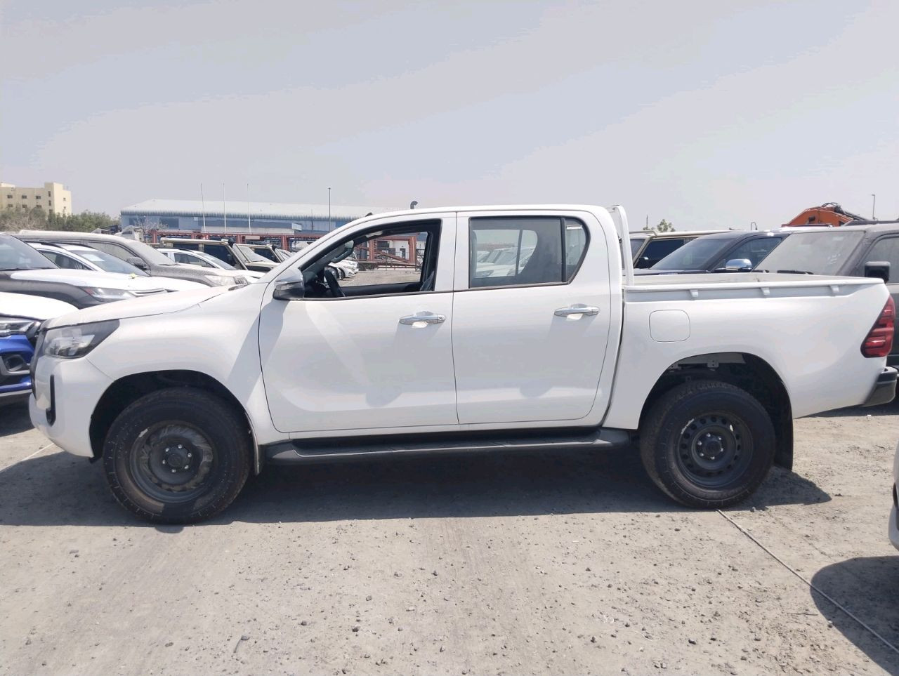 Toyota Hilux - Image 6