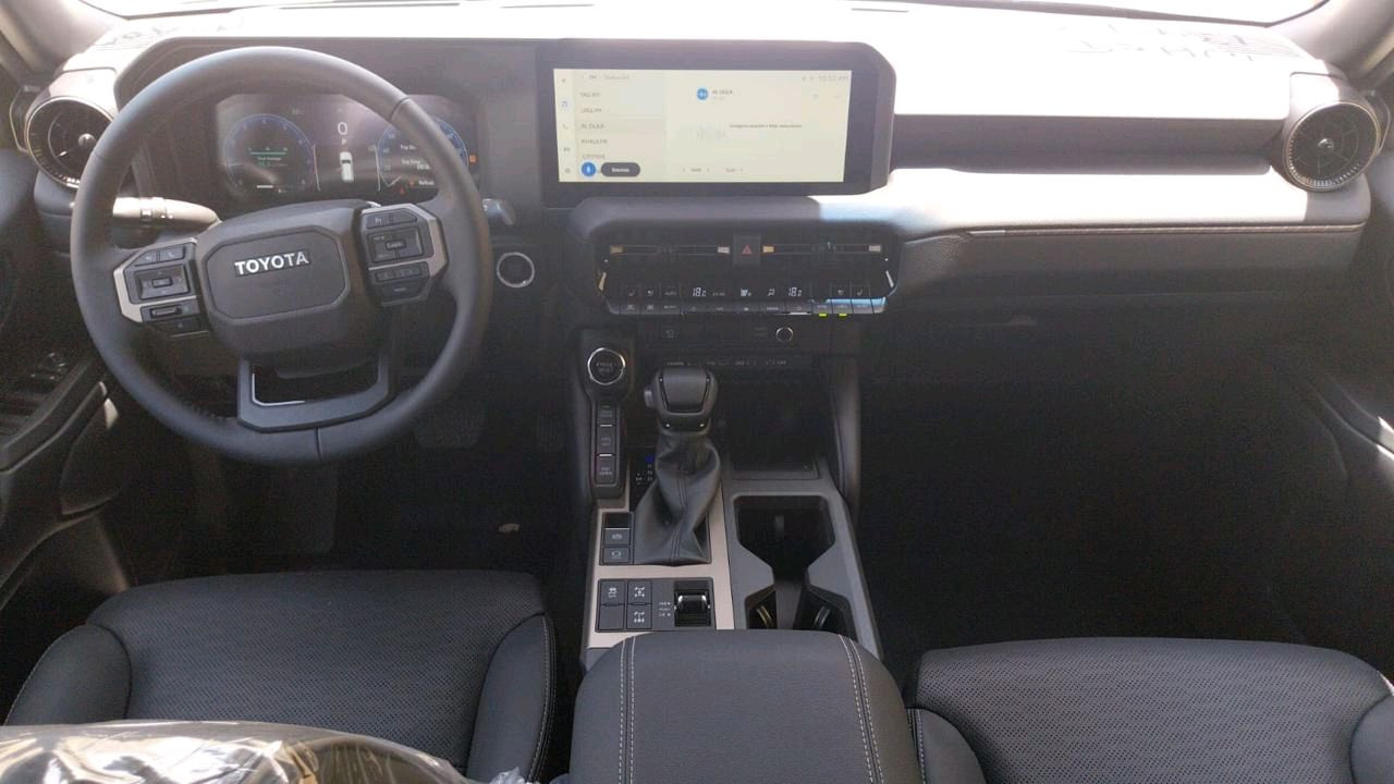 Toyota Prado - Image 9