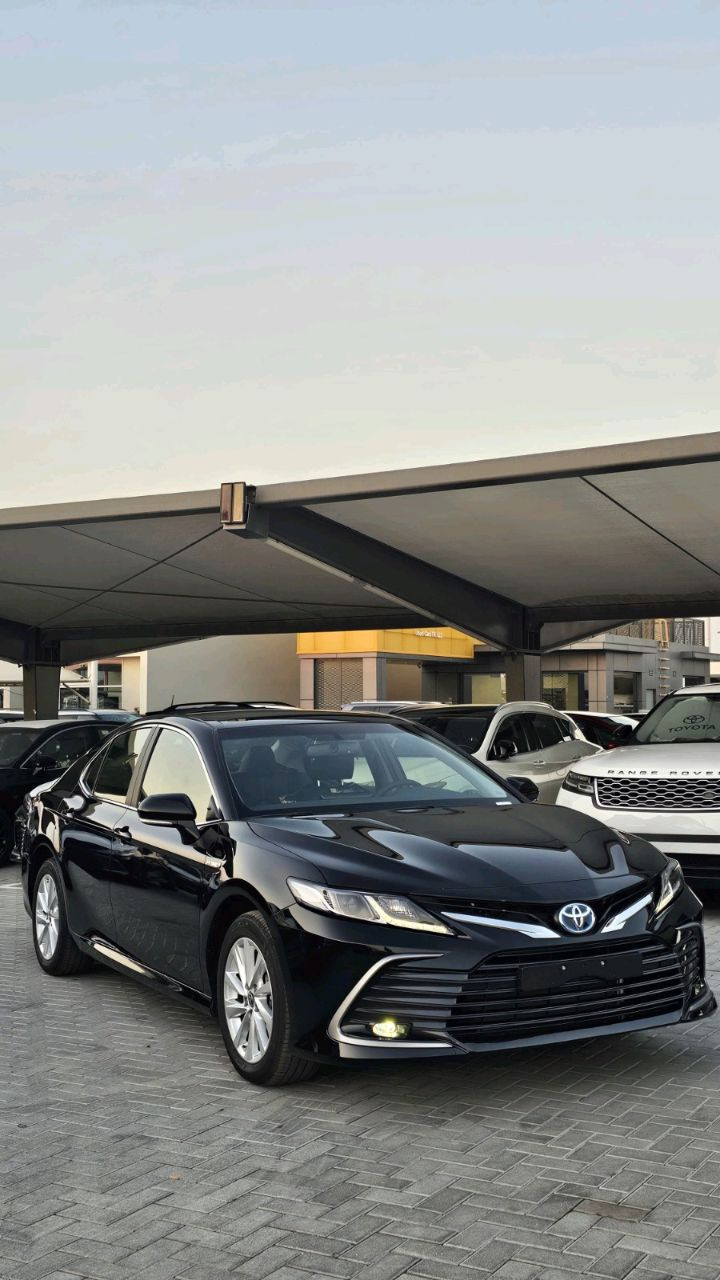 Toyota Camry - Image 4