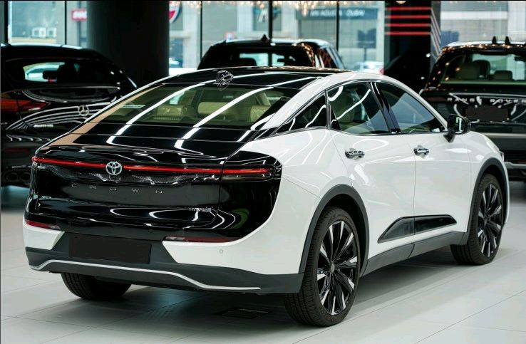 Toyota Crown - Image 5