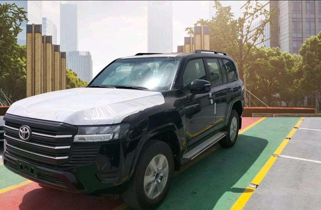 Toyota Land Cruiser - Image 4