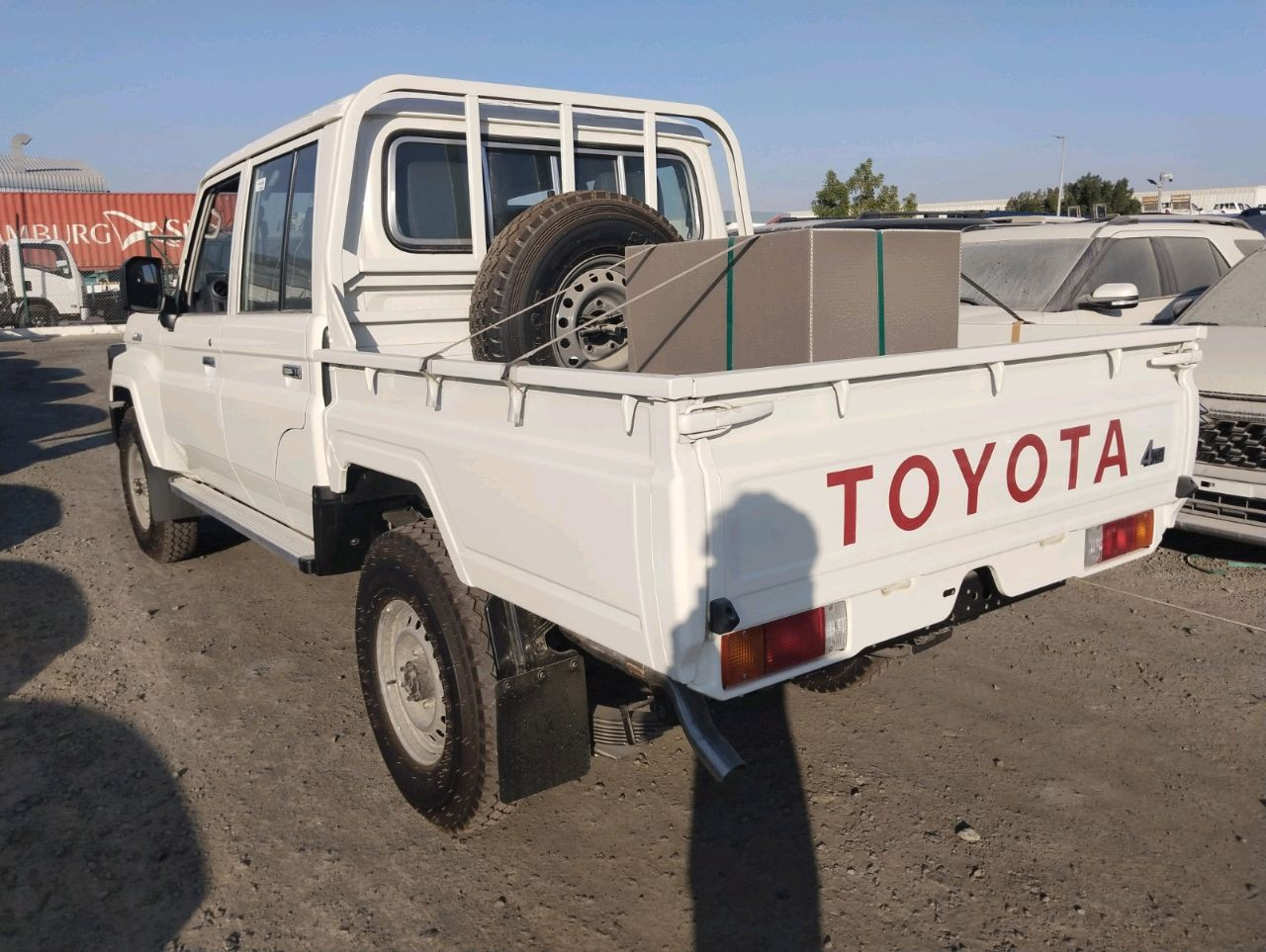 Toyota Land Cruiser - Image 7
