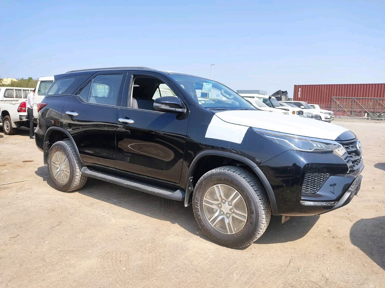 Toyota Fortuner - Image 5