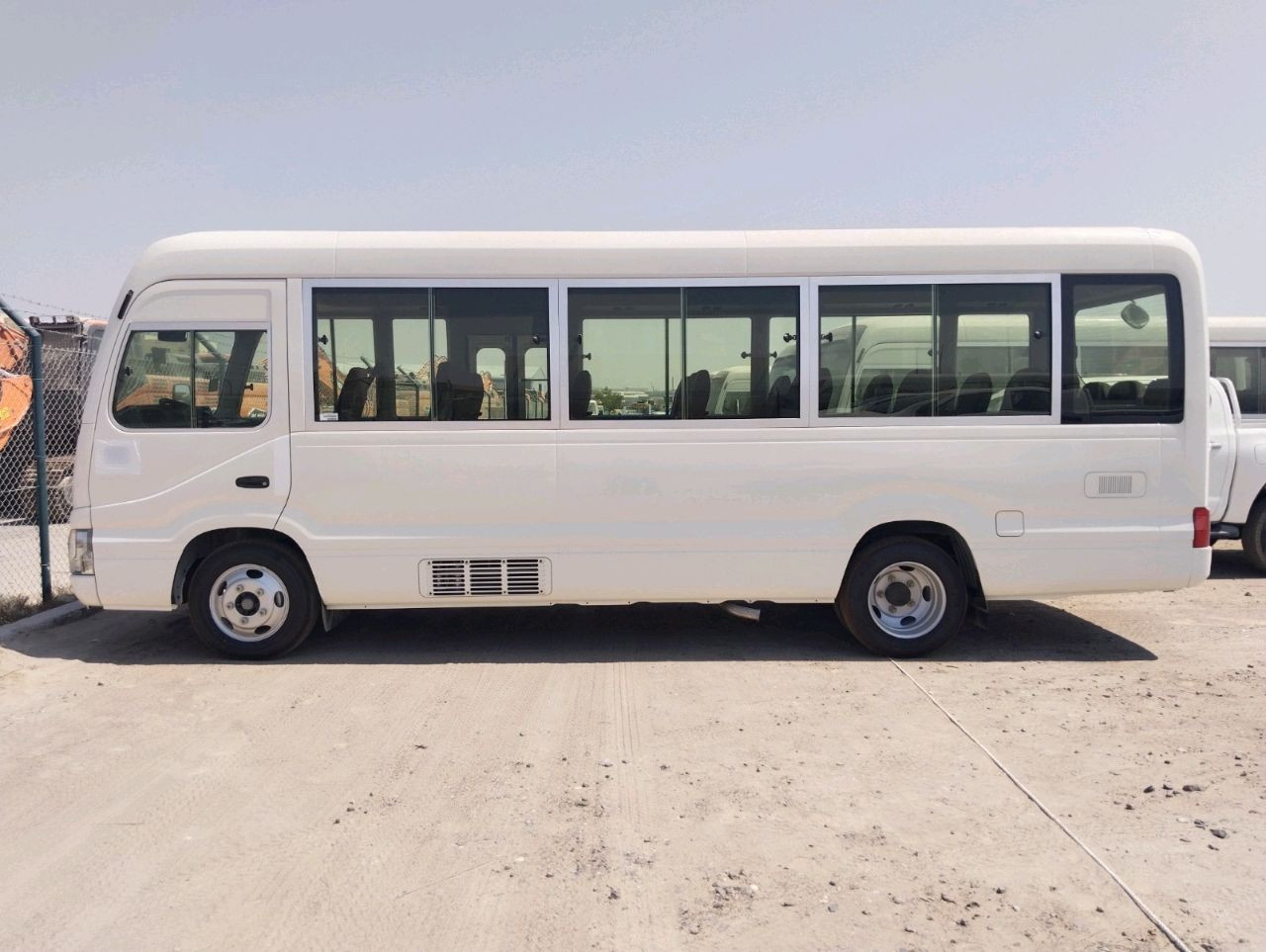 Toyota Coaster - Image 9