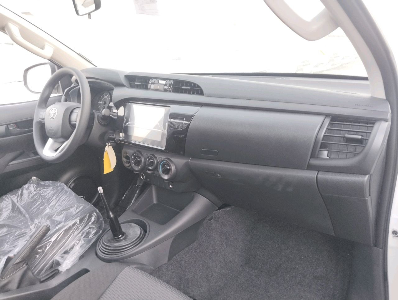 Toyota Hilux - Image 4