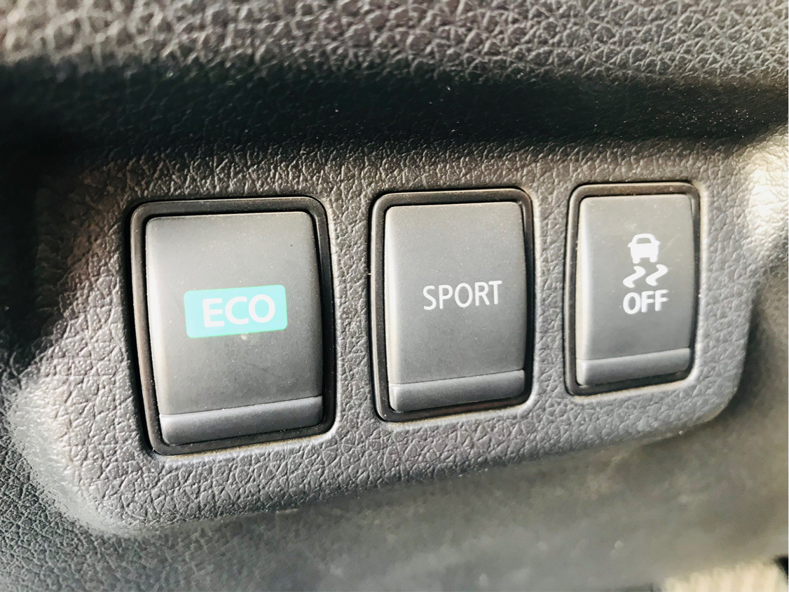 Nissan Sentra - Image 5
