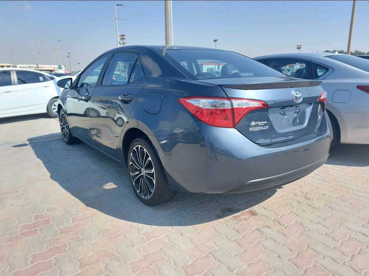 Hyundai Elantra - Image 2