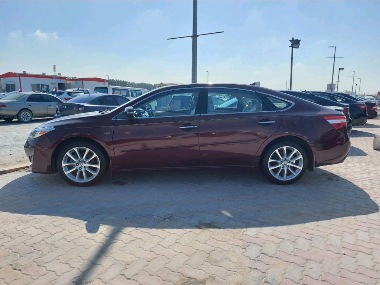Toyota Avalon - Image 4
