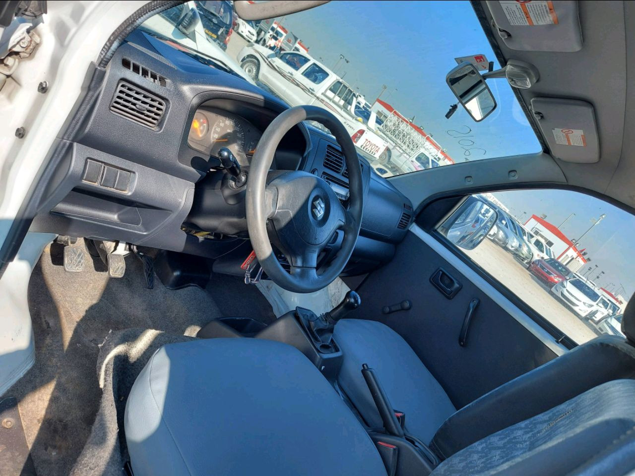 Suzuki APV Van - Image 5
