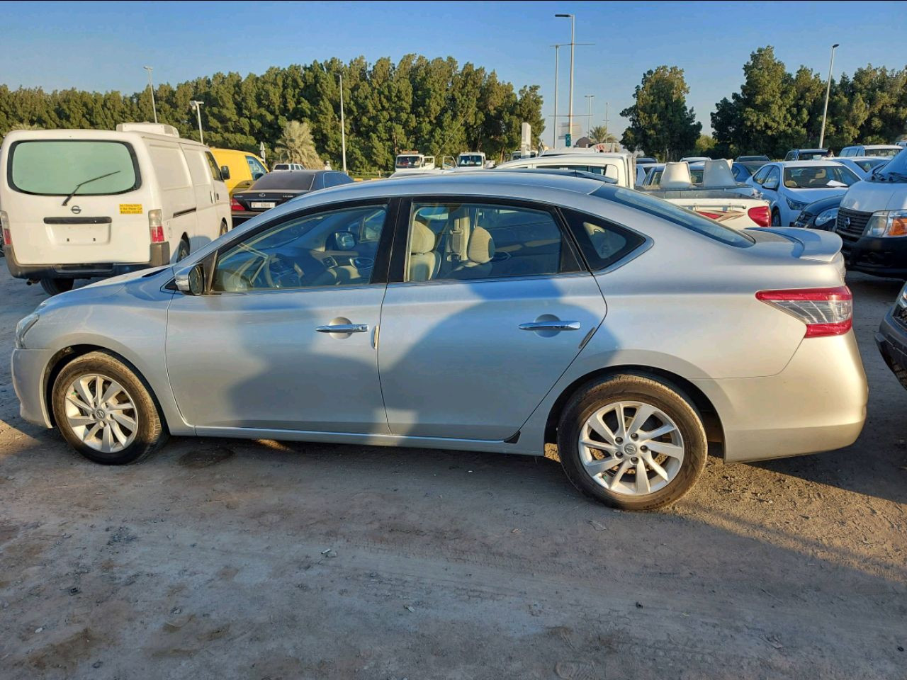 Nissan Sentra - Image 2