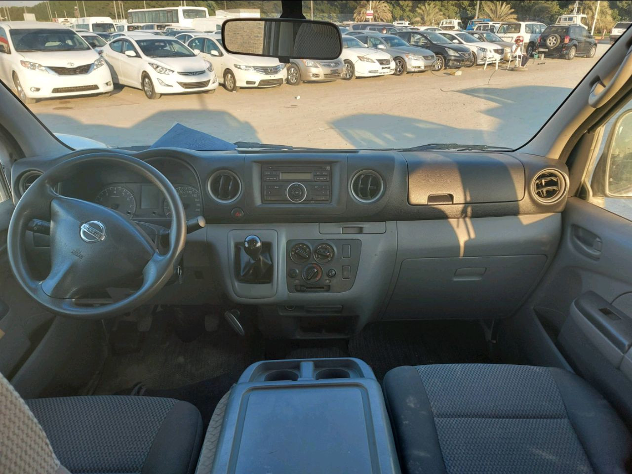 Nissan Urvan - Image 5