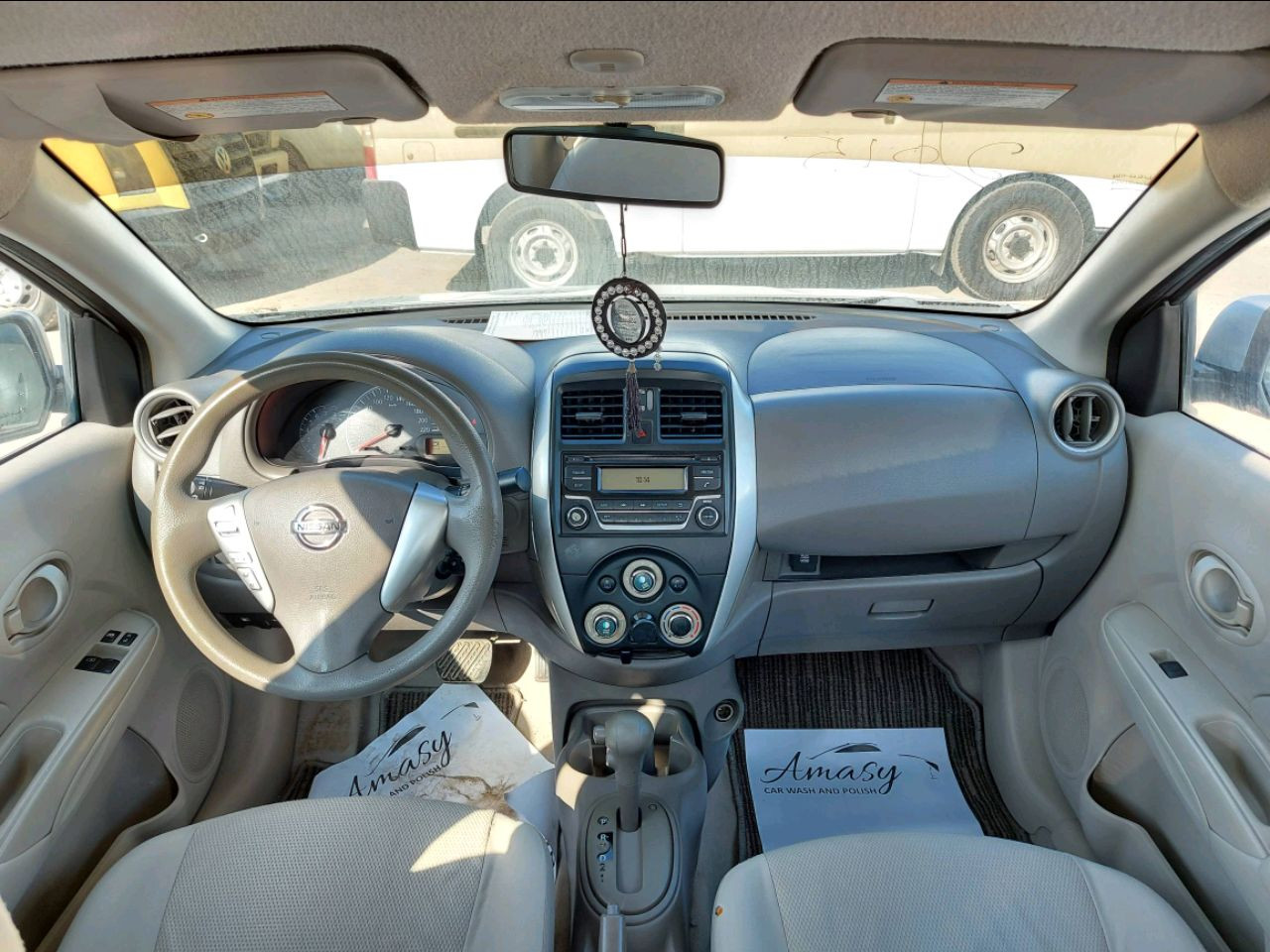 Nissan Sunny - Image 5