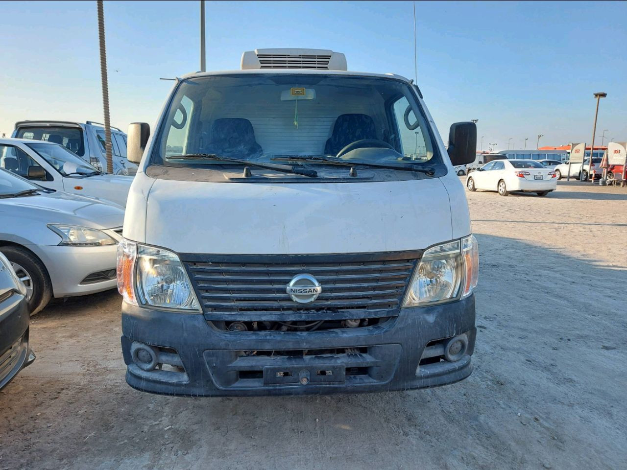 Nissan Urvan - Image 3