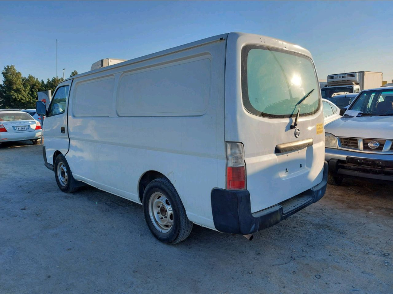 Nissan Urvan - Image 2