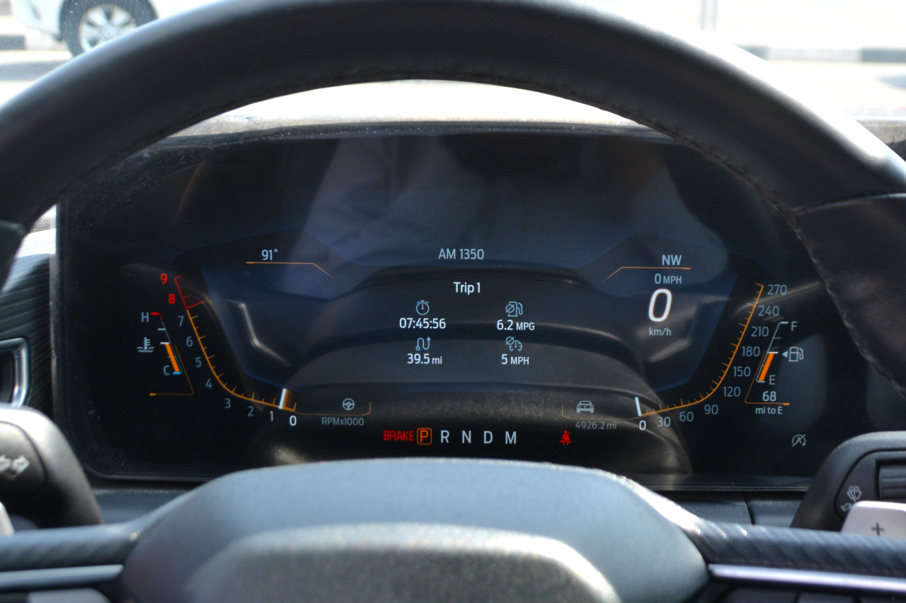 Ford Mustang - Image 12