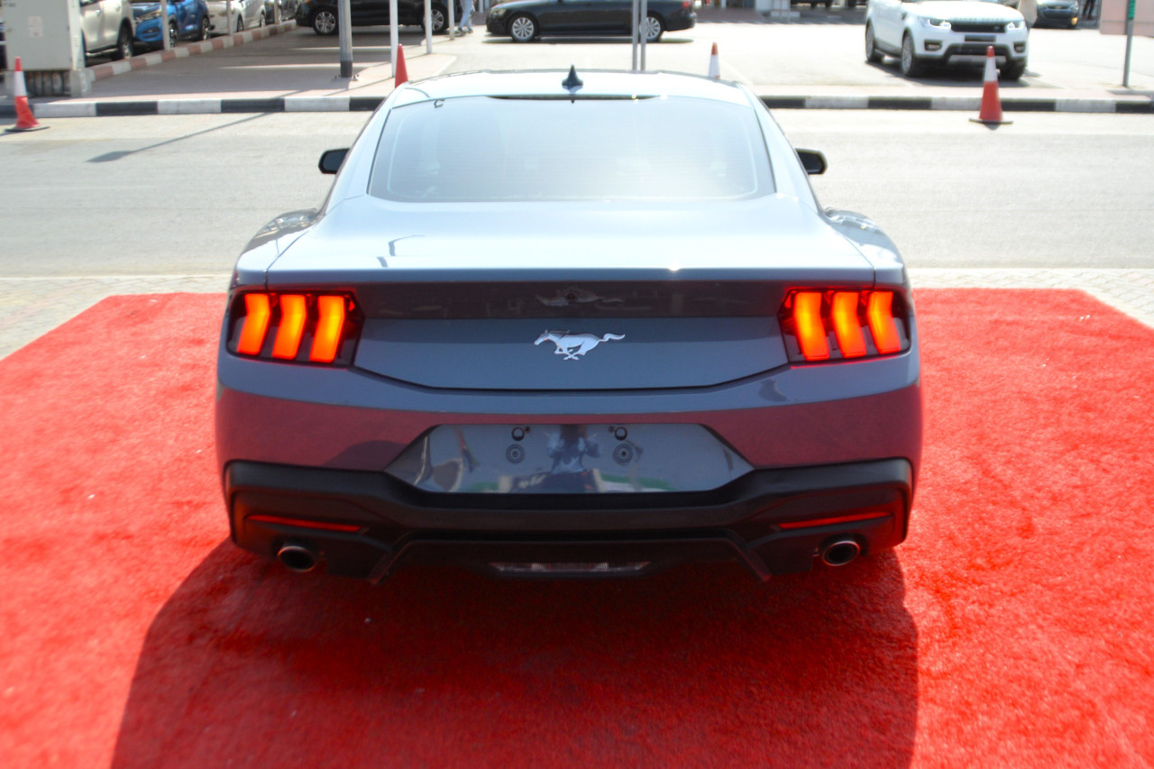 Ford Mustang - Image 9