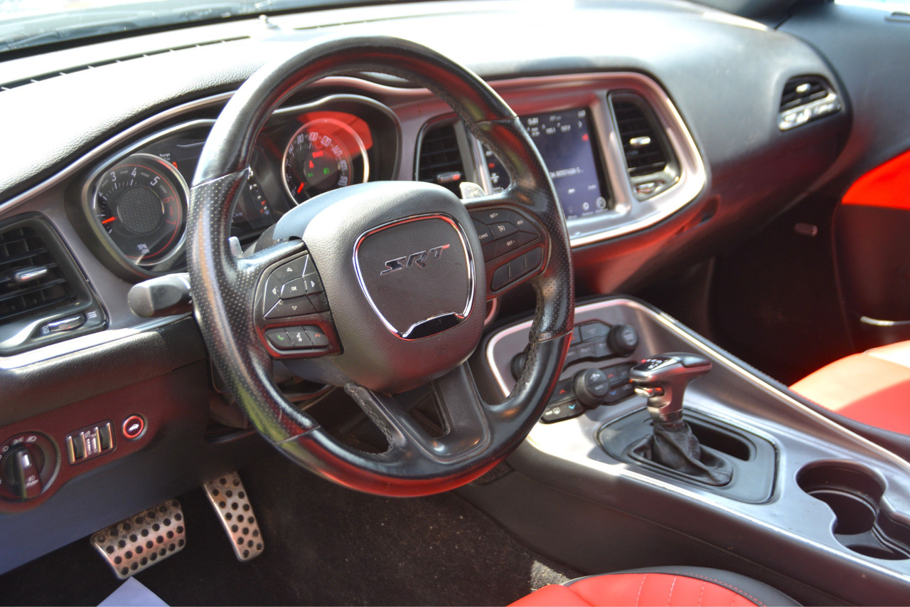 Dodge Challenger - Image 11
