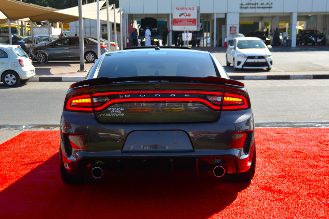 Dodge Charger - Image 7