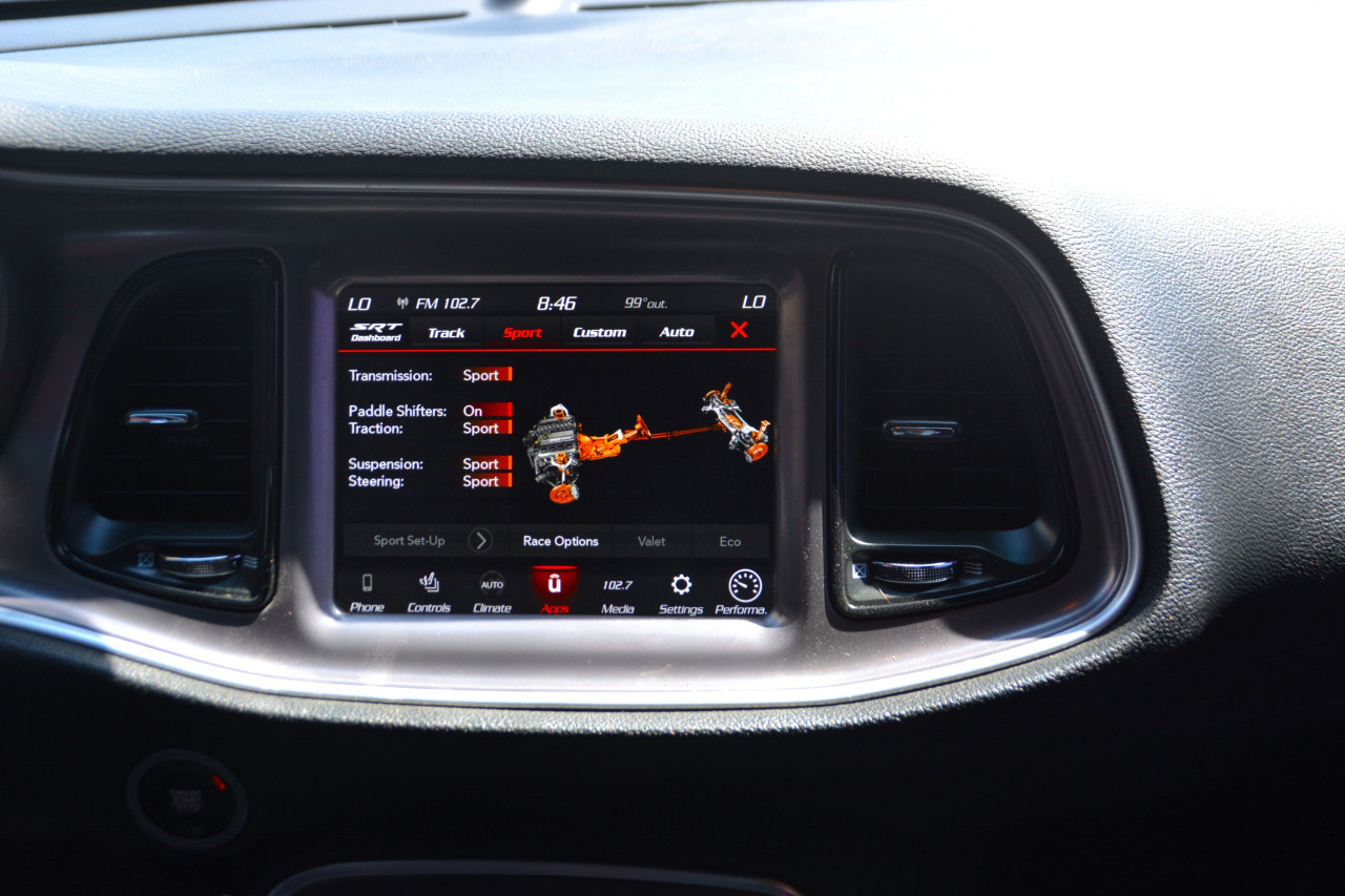 Dodge Challenger - Image 11