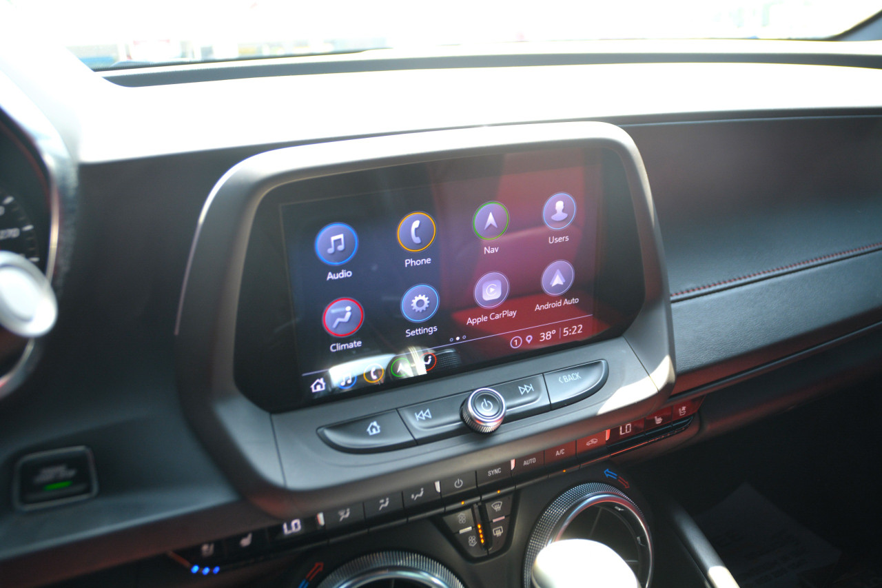 Chevrolet Camaro - Image 12