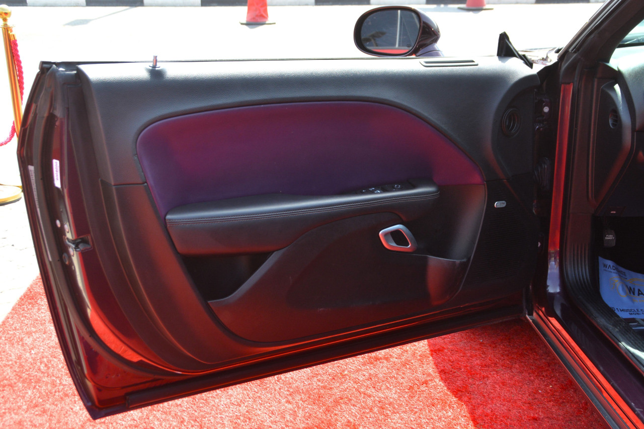 Dodge Challenger - Image 10