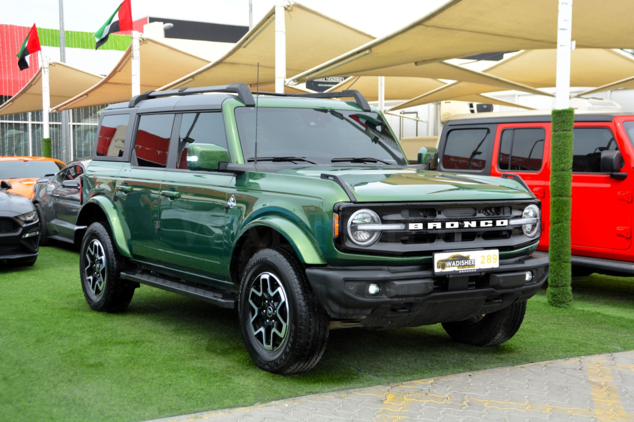 Ford Bronco - Image 12
