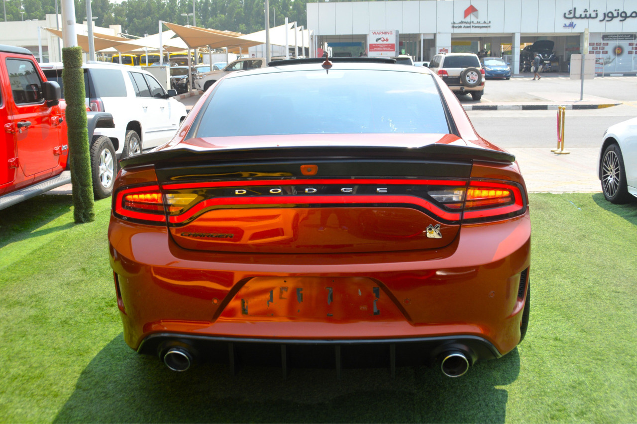 Dodge Charger - Image 12