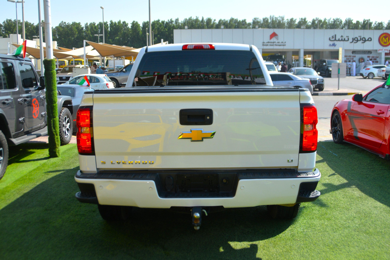 Chevrolet Silverado - Image 7