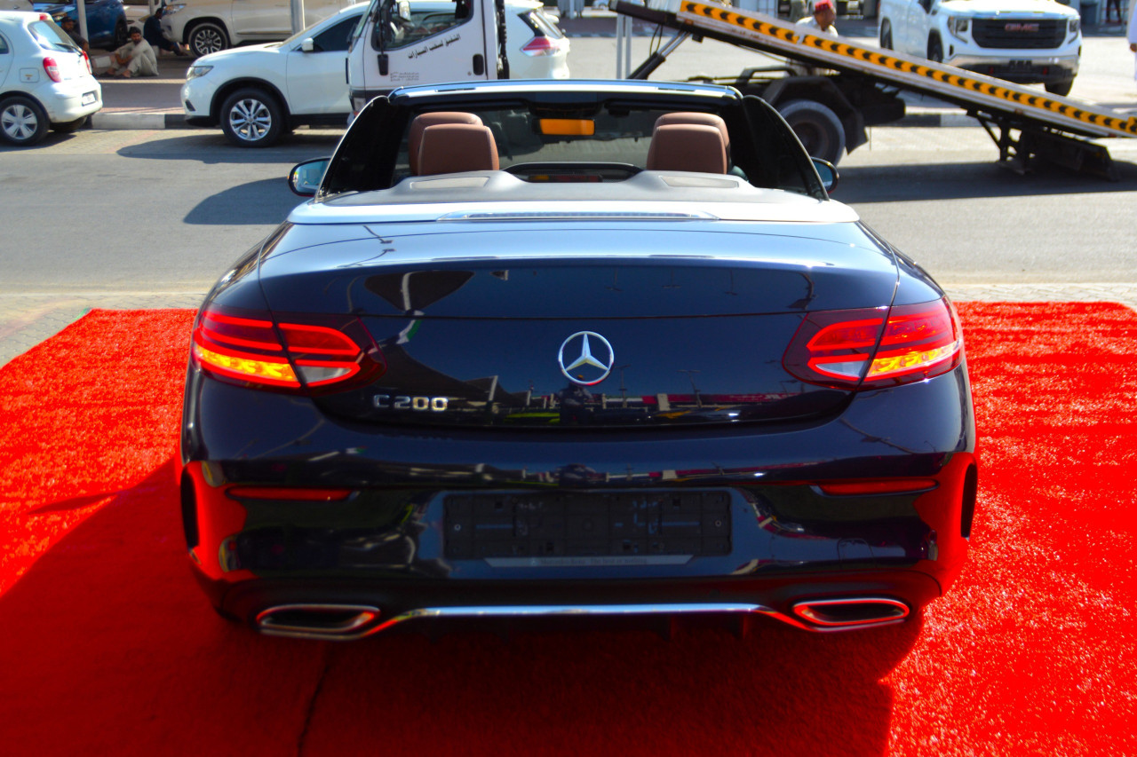 Mercedes Benz C-Class - Image 9