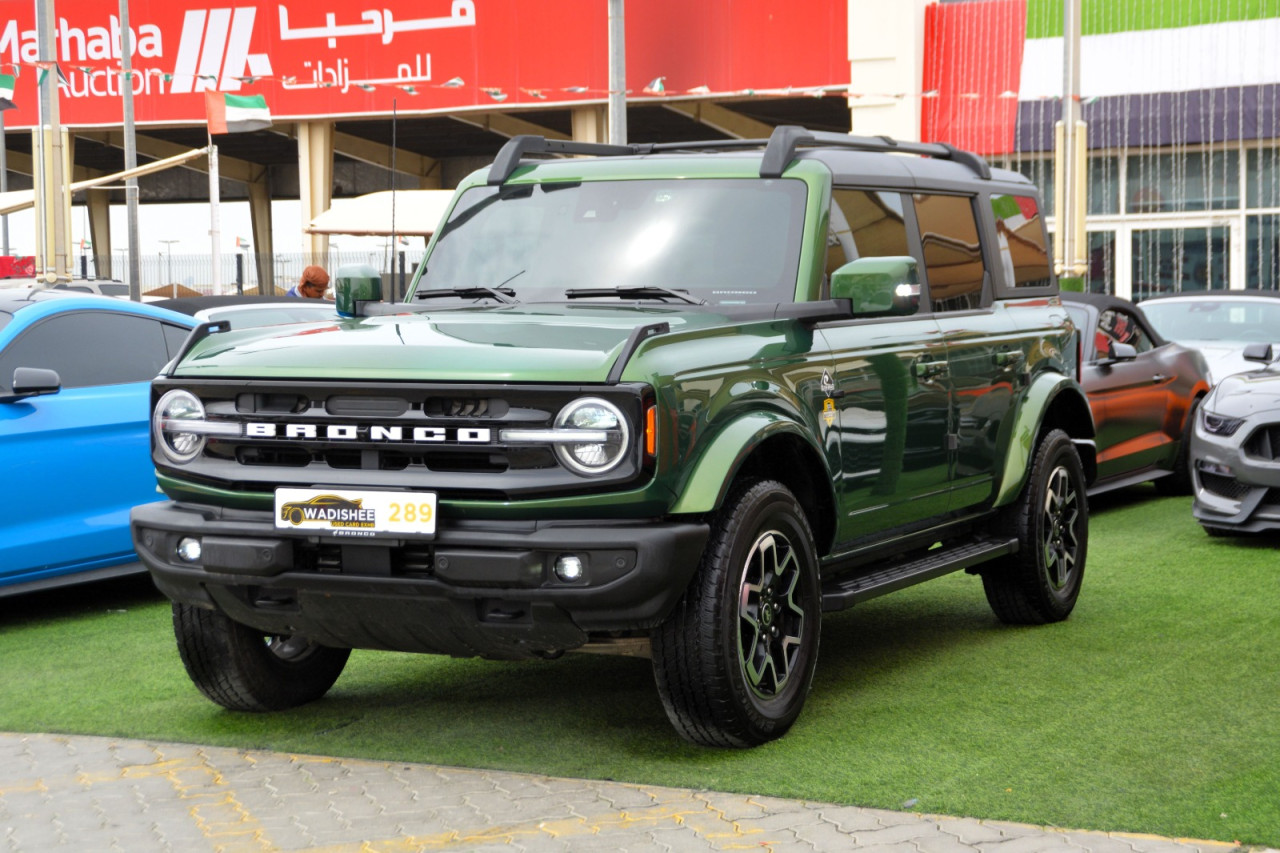 Ford Bronco - Image 11