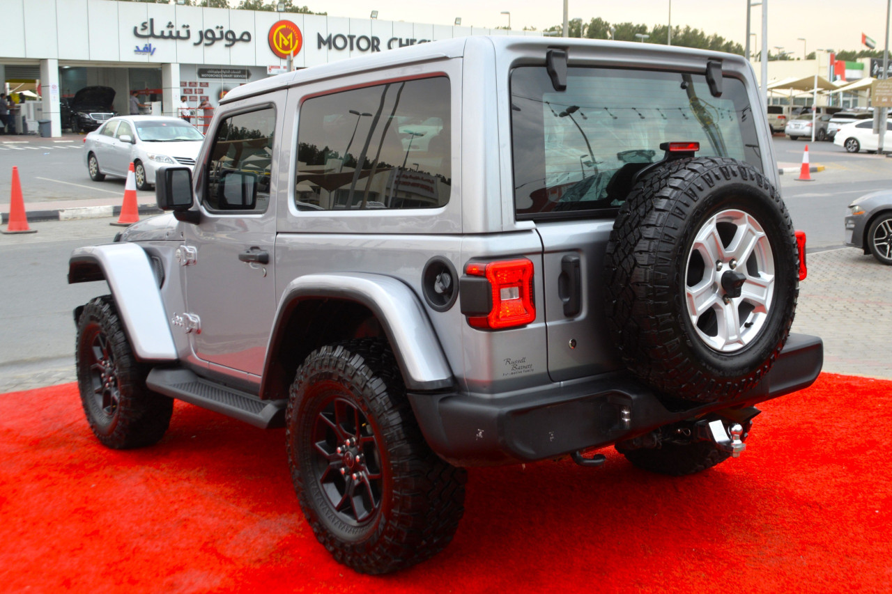 Jeep Wrangler - Image 10