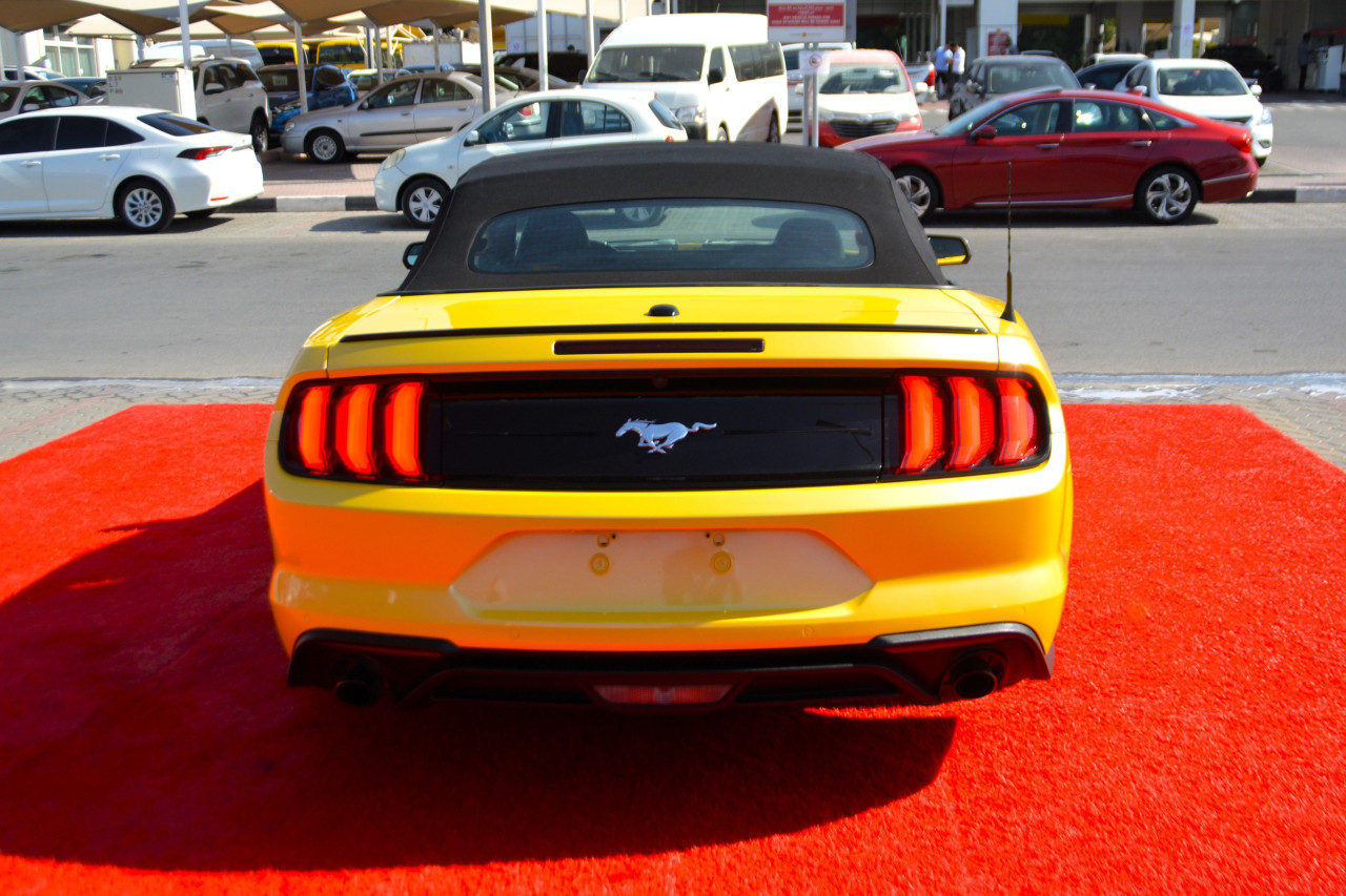 Ford Mustang - Image 7