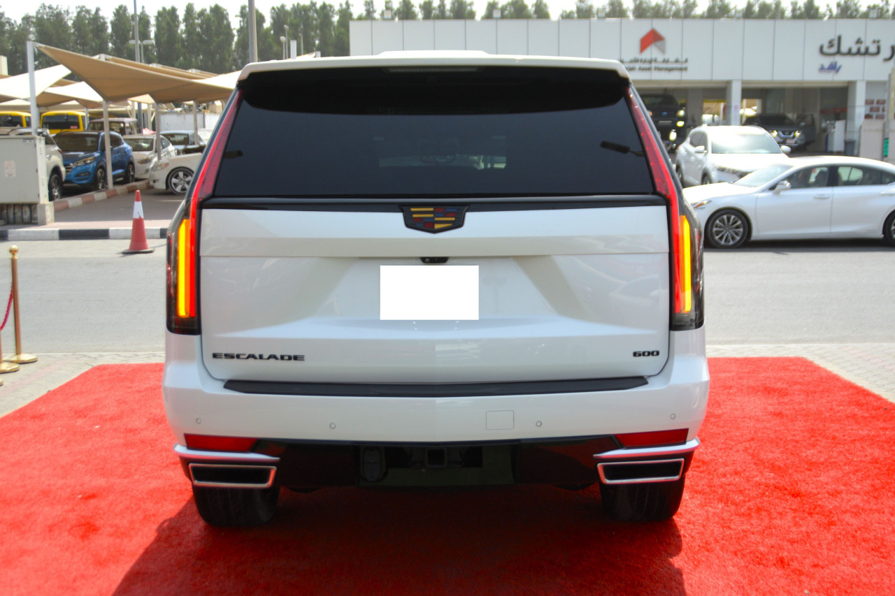 Cadillac Escalade - Image 6