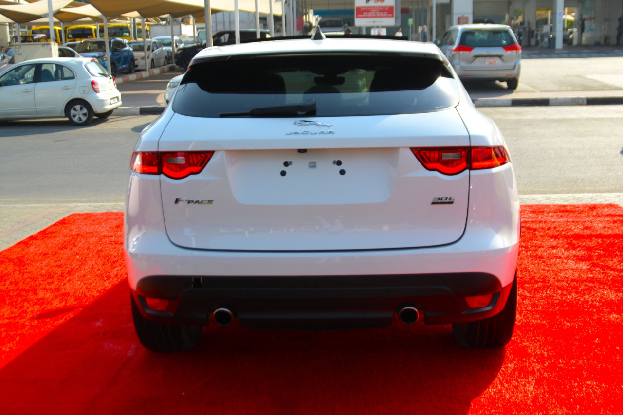 Jaguar F‑PACE - Image 7