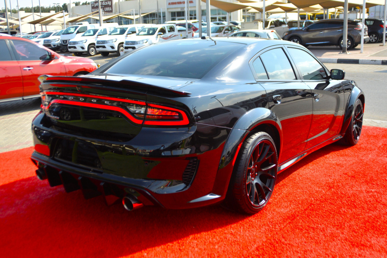 Dodge Charger - Image 6