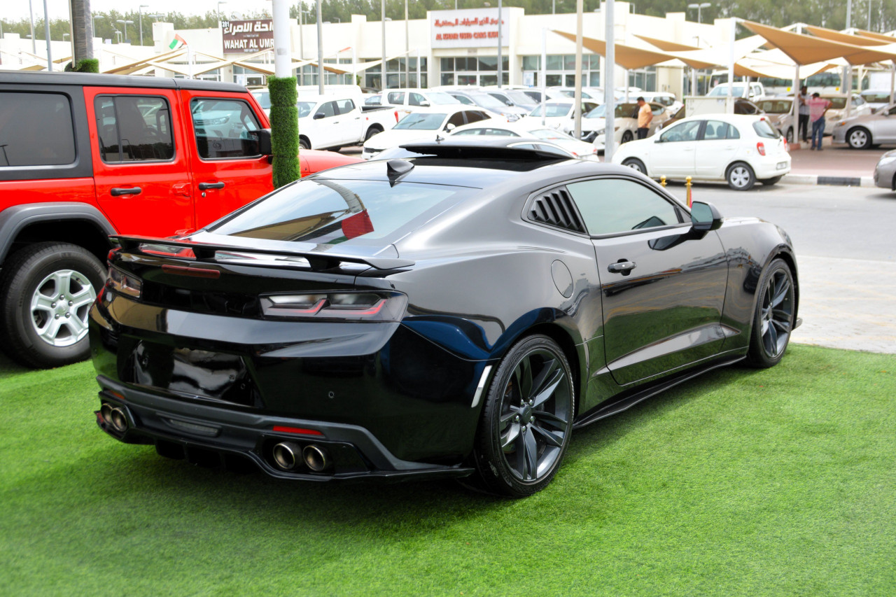 Chevrolet Camaro - Image 10
