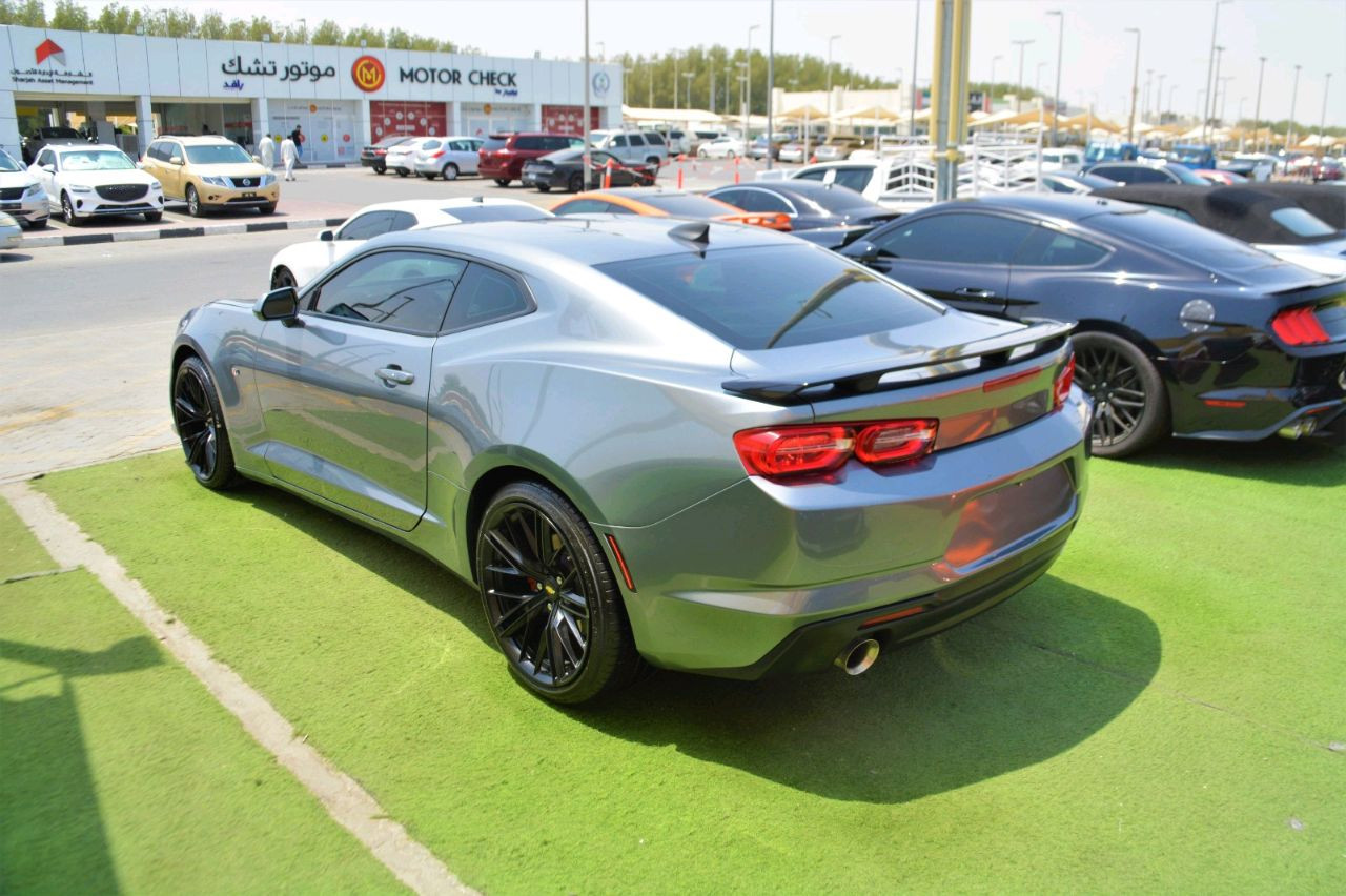 Chevrolet Camaro - Image 11