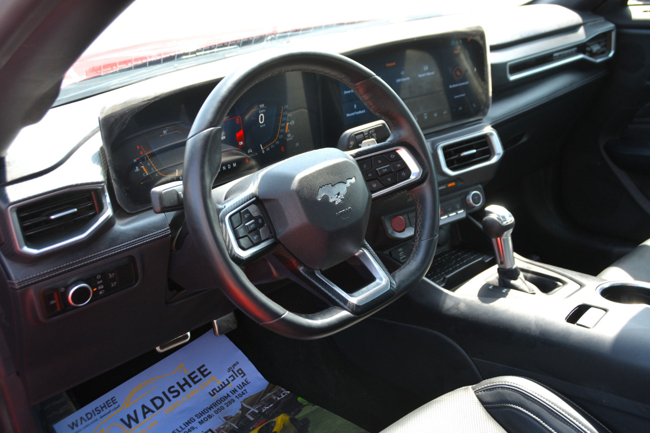 Ford Mustang - Image 9