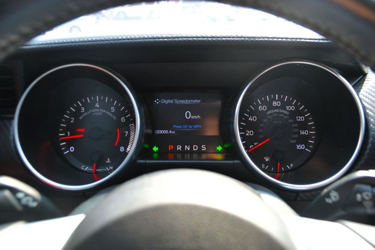 Ford Mustang - Image 12