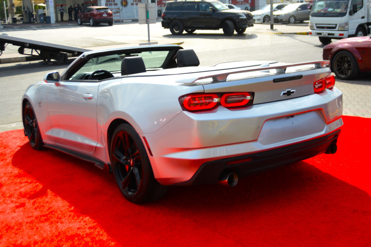 Chevrolet Camaro - Image 6