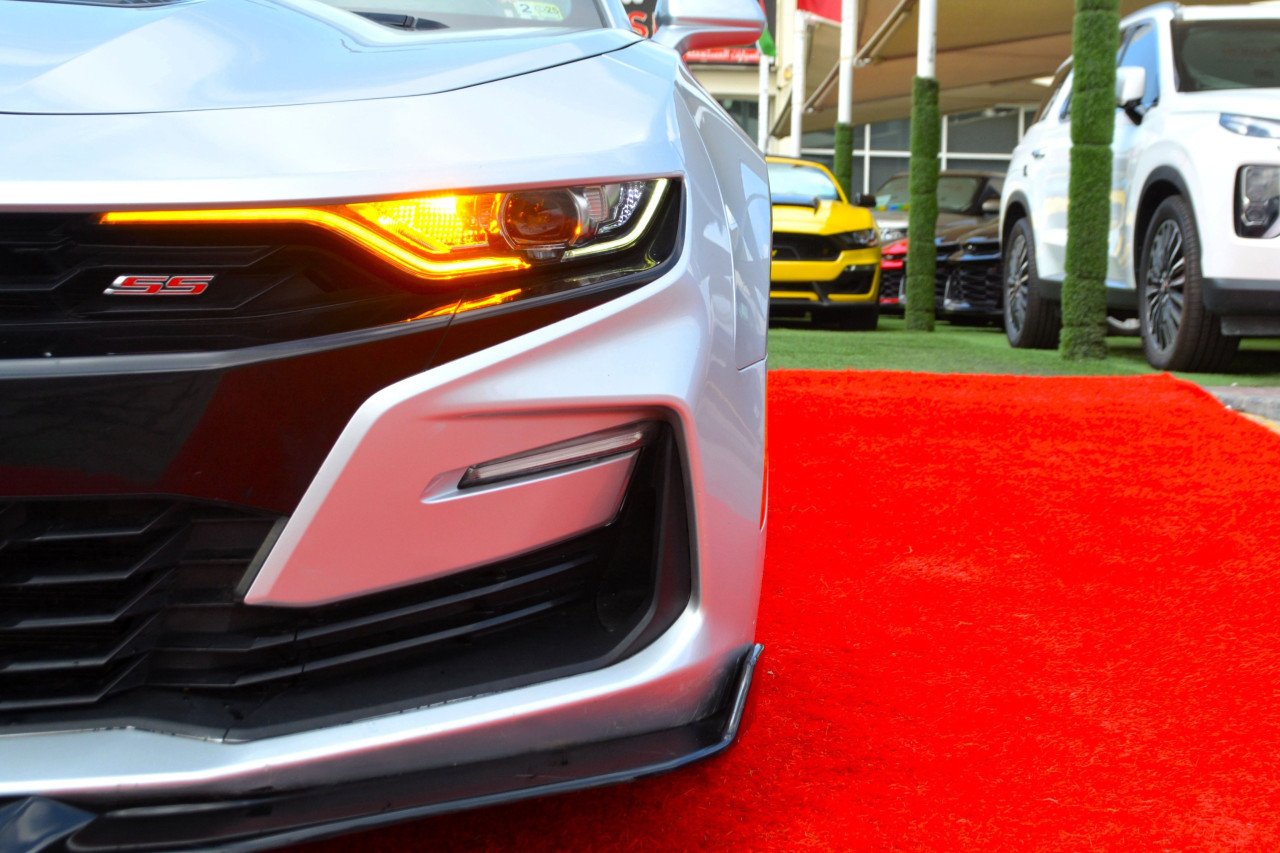 Chevrolet Camaro - Image 8
