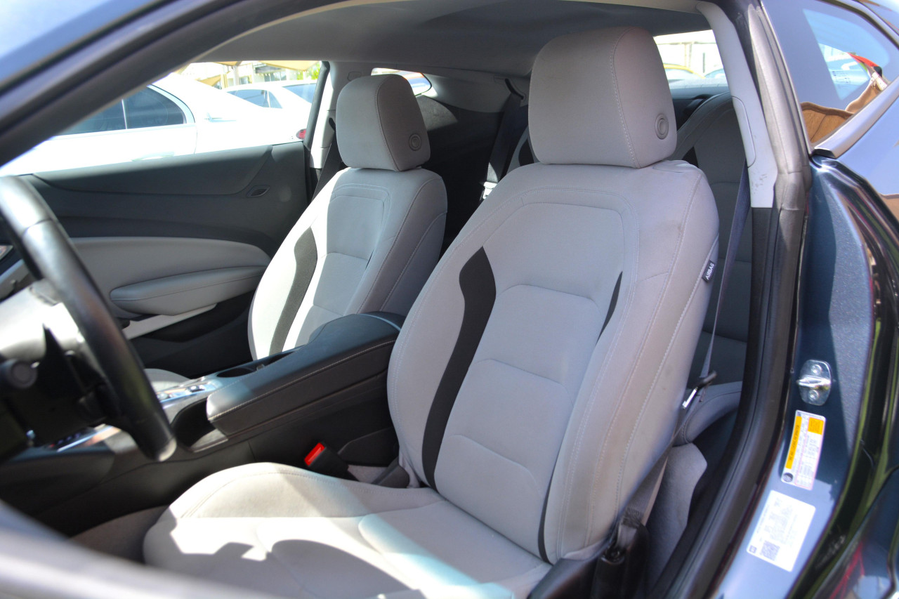 Chevrolet Camaro - Image 10